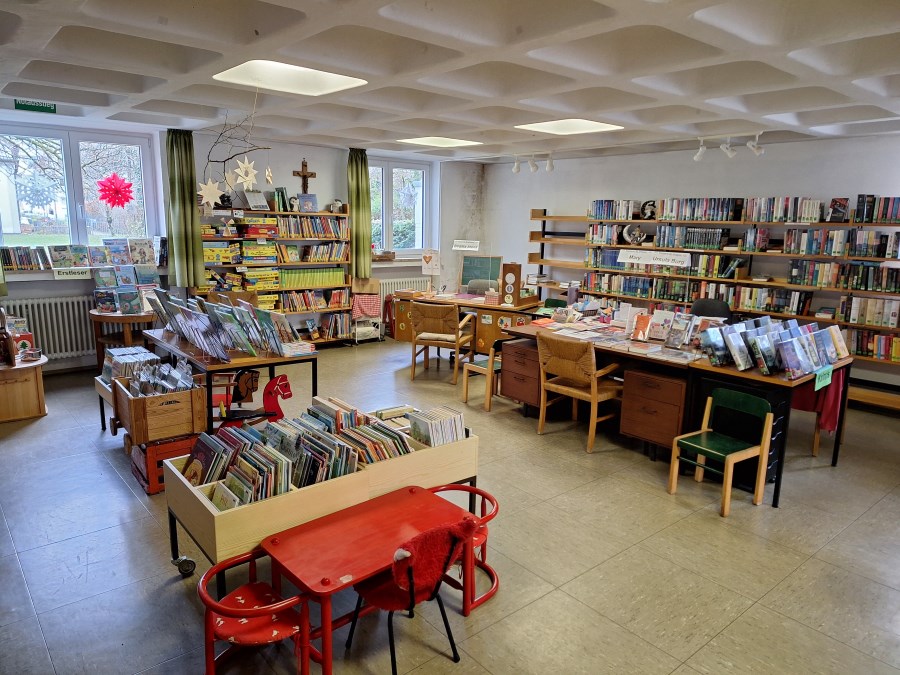2025_Innenansicht_Bücherei