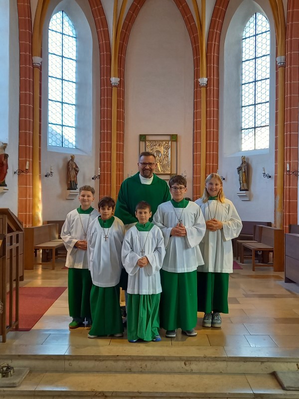 Taufkirchen, Moosen, Ministranteneinführung 2025