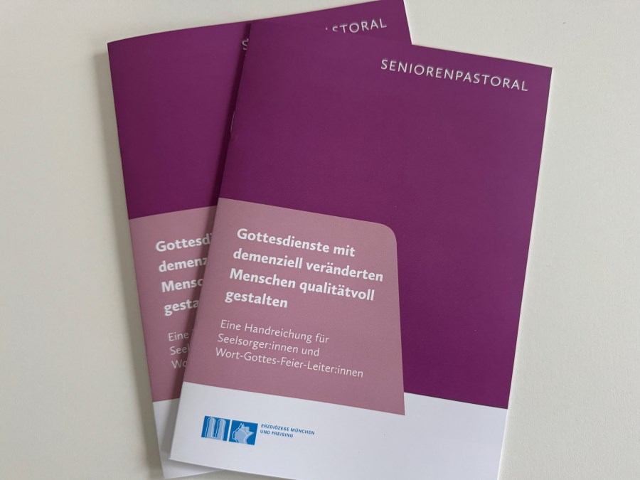 Handreichung Gottesdienste mit demenzielle veränderten Menschen