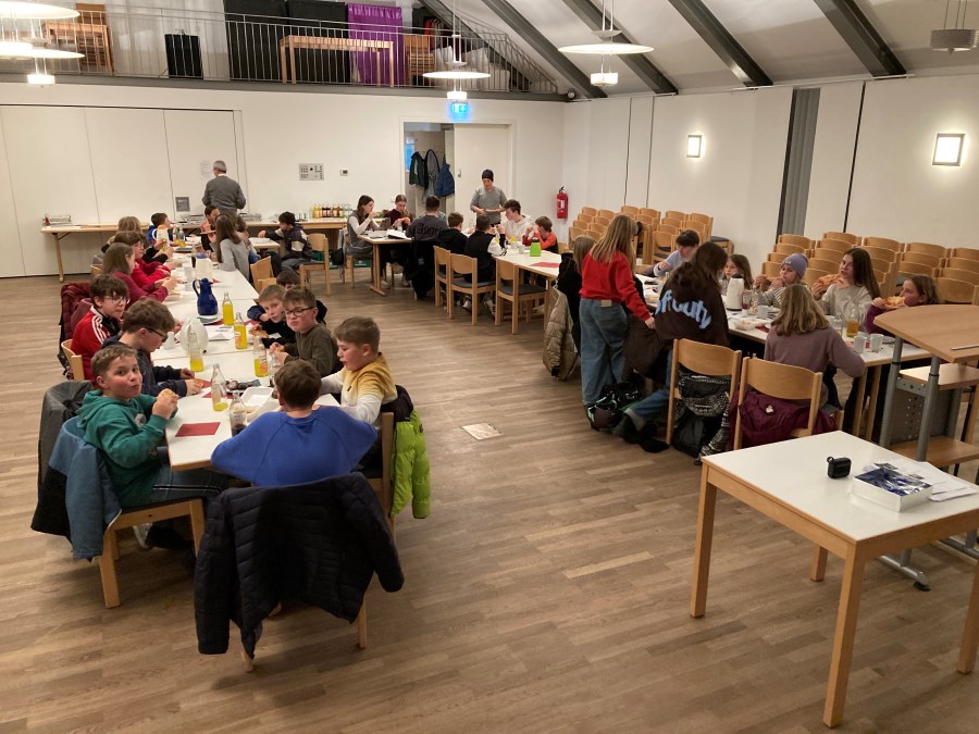 Taufkirchen, Weihnachtsfeier Ministranten 2025