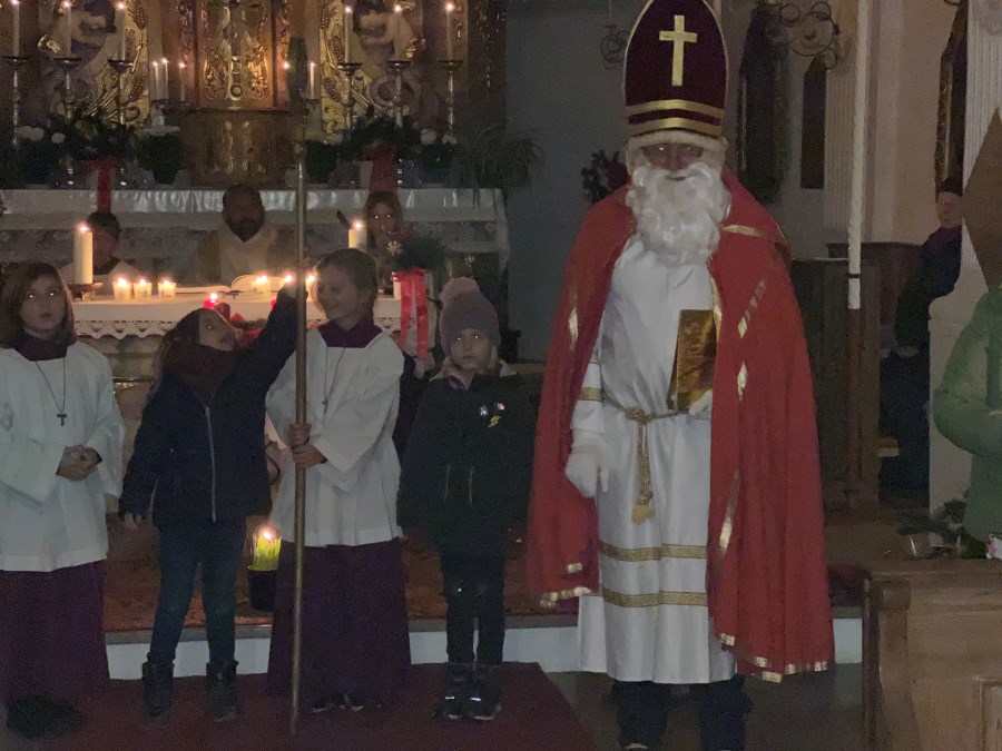 Besuch vom Nikolaus beim Engelamt in Hirtl am 6.12.25