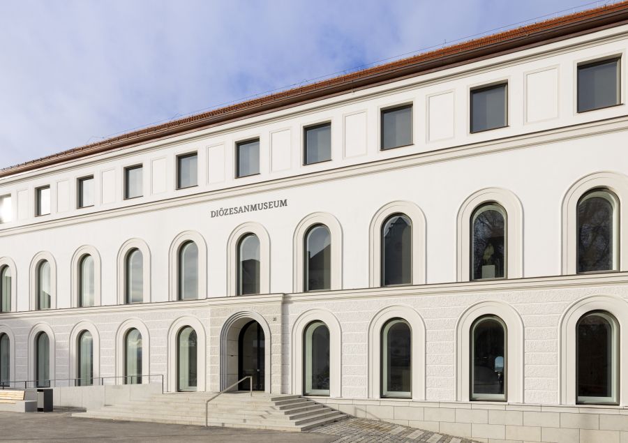 Die Fassade des Diözesanmuseums in Freising